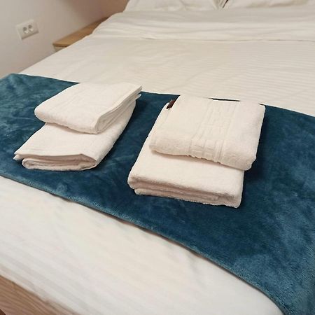 Stylish, Modern 2 Rooms Flat With Panoramic View, Near Presidential Palace Bucureşti Exterior foto